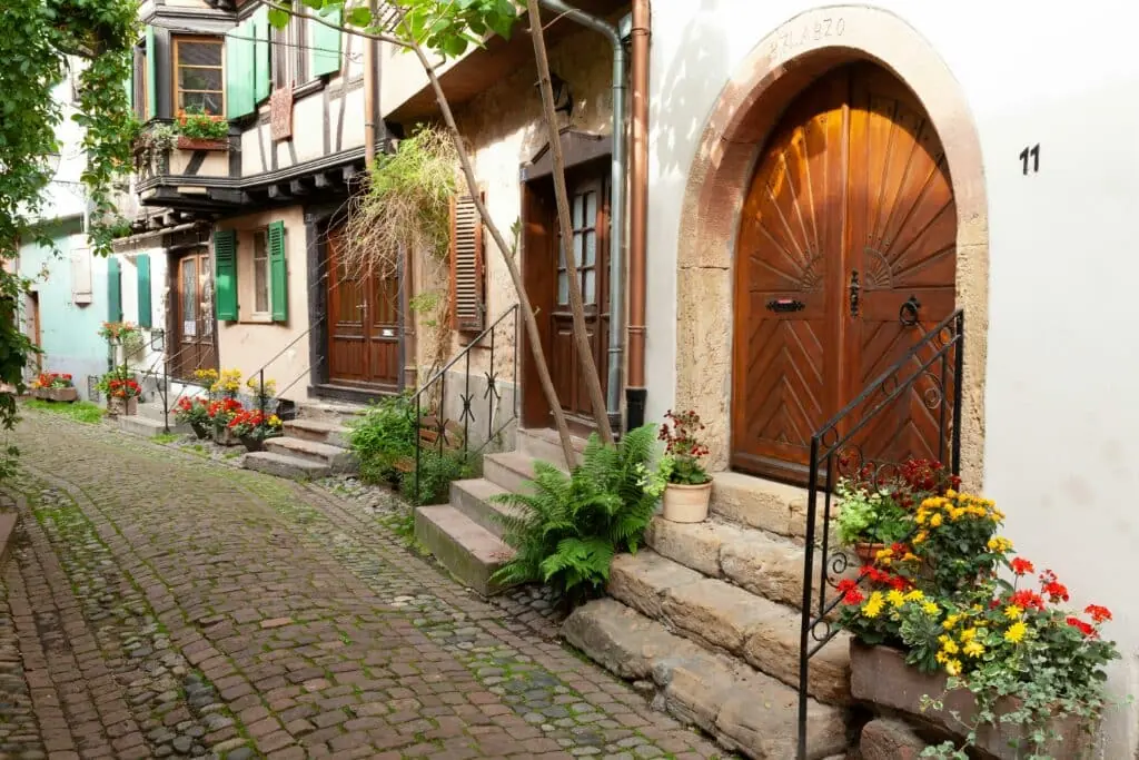 Eguisheim vu du ciel — plan circulaire médiéval unique en Alsace
