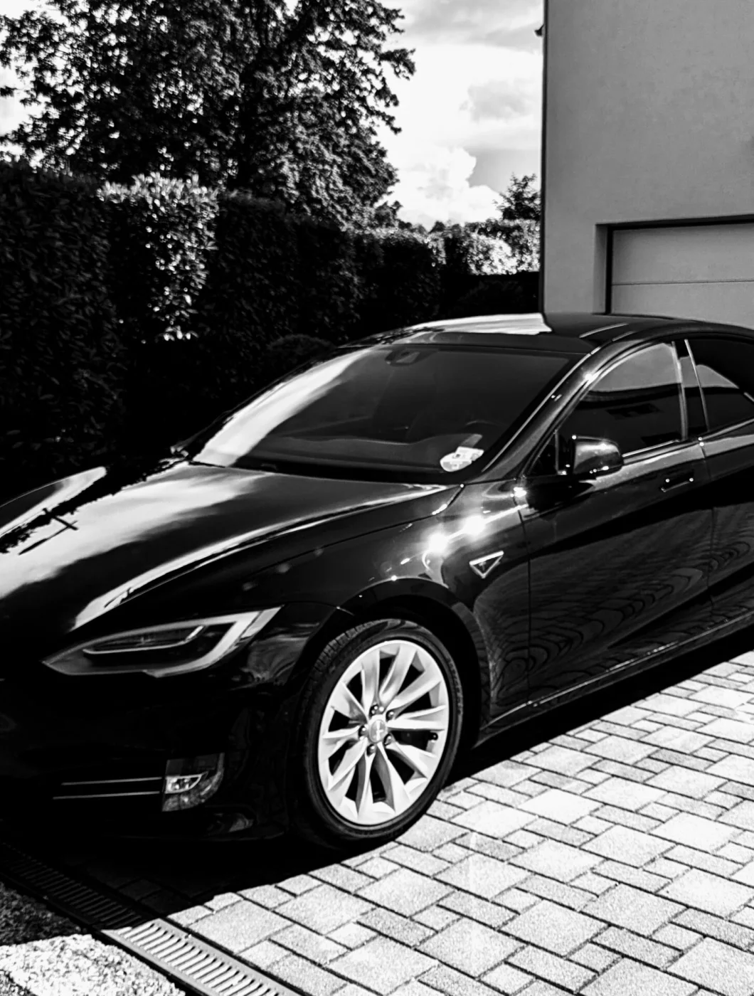 model-tesla-s