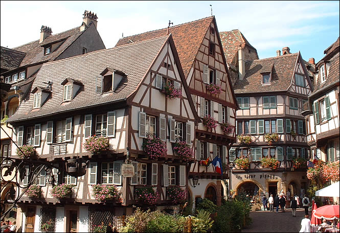 Colombages Colmar — Chauffeur privé Elsass VTC Maisons à colombages de Colmar — Quartier historique alsacien, Petite Venise